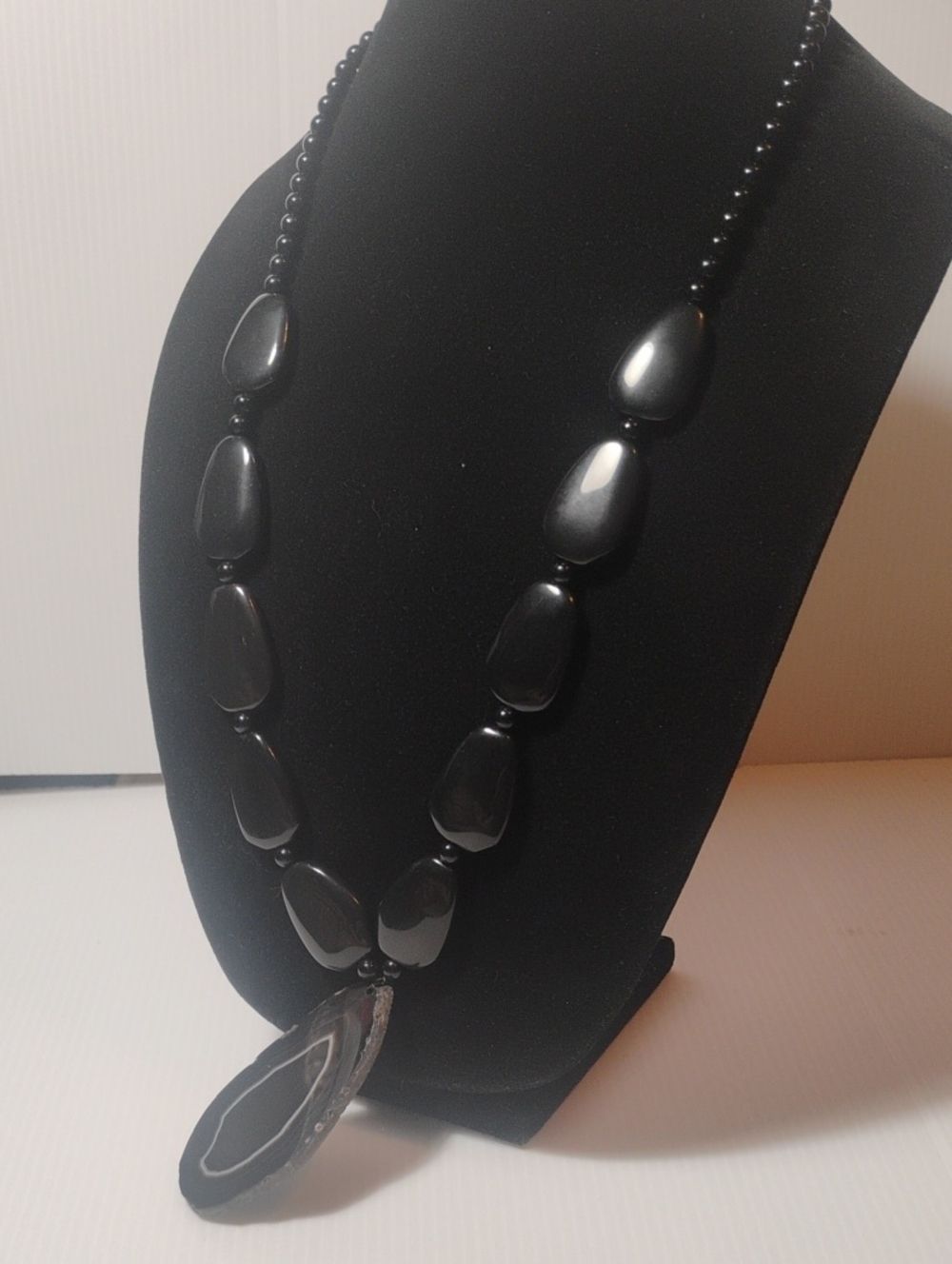 Amazing 925 Sterling Silver Polished Stone Black Agate Slice Pendant Necklace